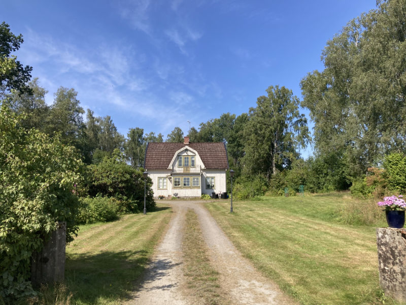 haus aussen titel